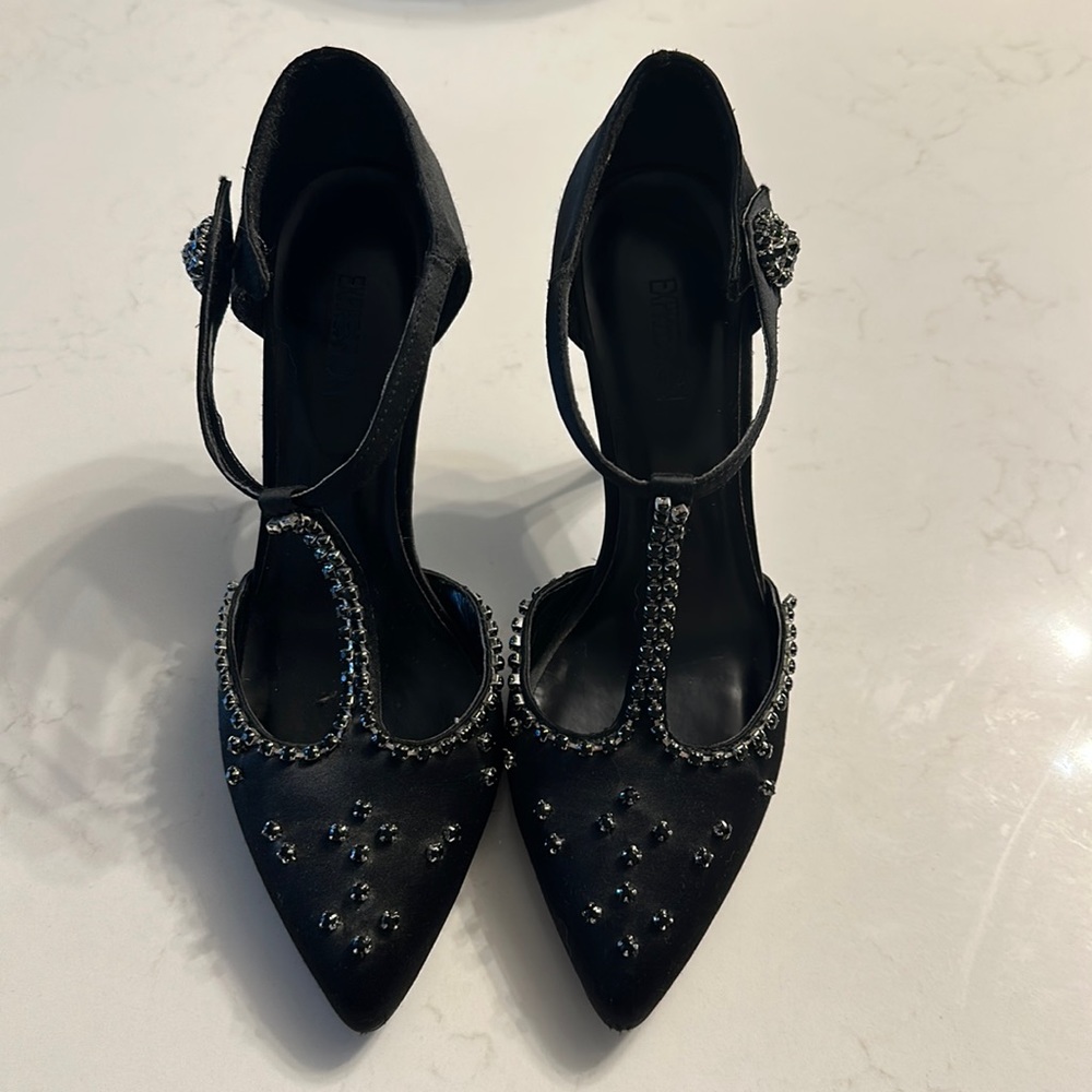 Expressions heels